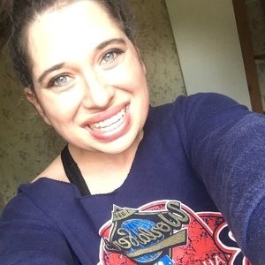 Meet your Posher, Lauren